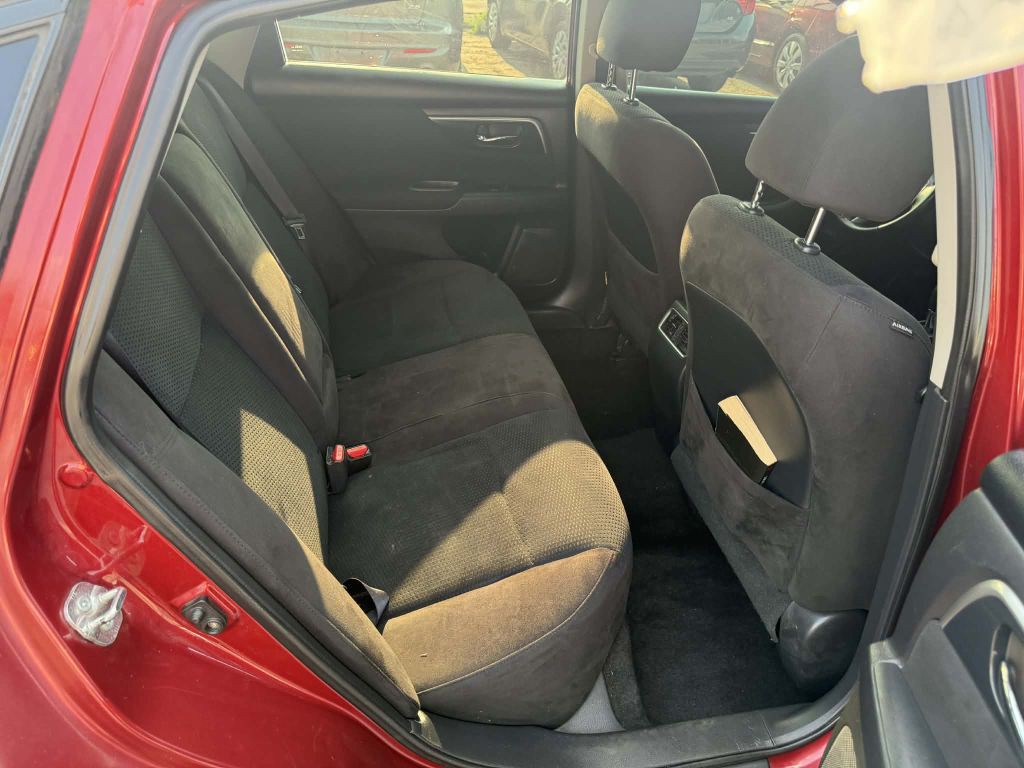 2014 Nissan Altima Image 11