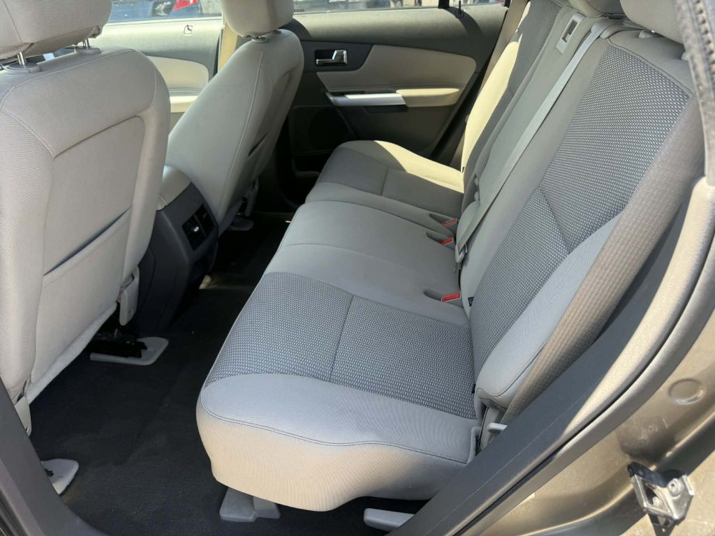 2013 Ford Edge Image 10