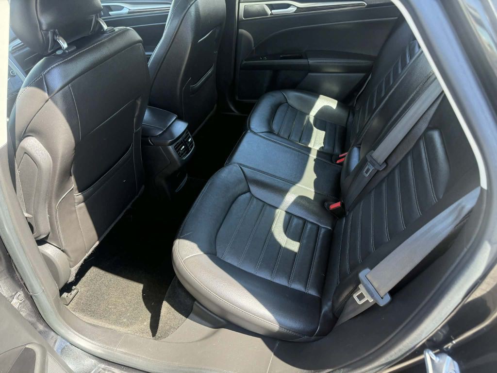 2015 Ford Fusion Image 10