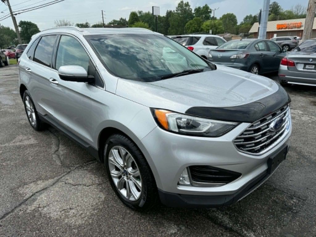 2019 Ford Edge Image 2