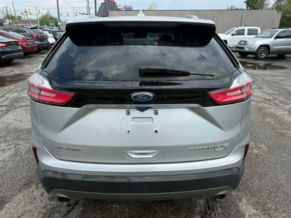 2019 Ford Edge Image 5