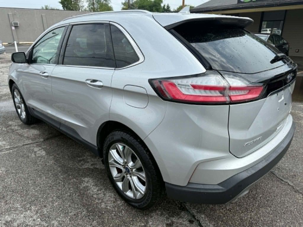 2019 Ford Edge Image 6