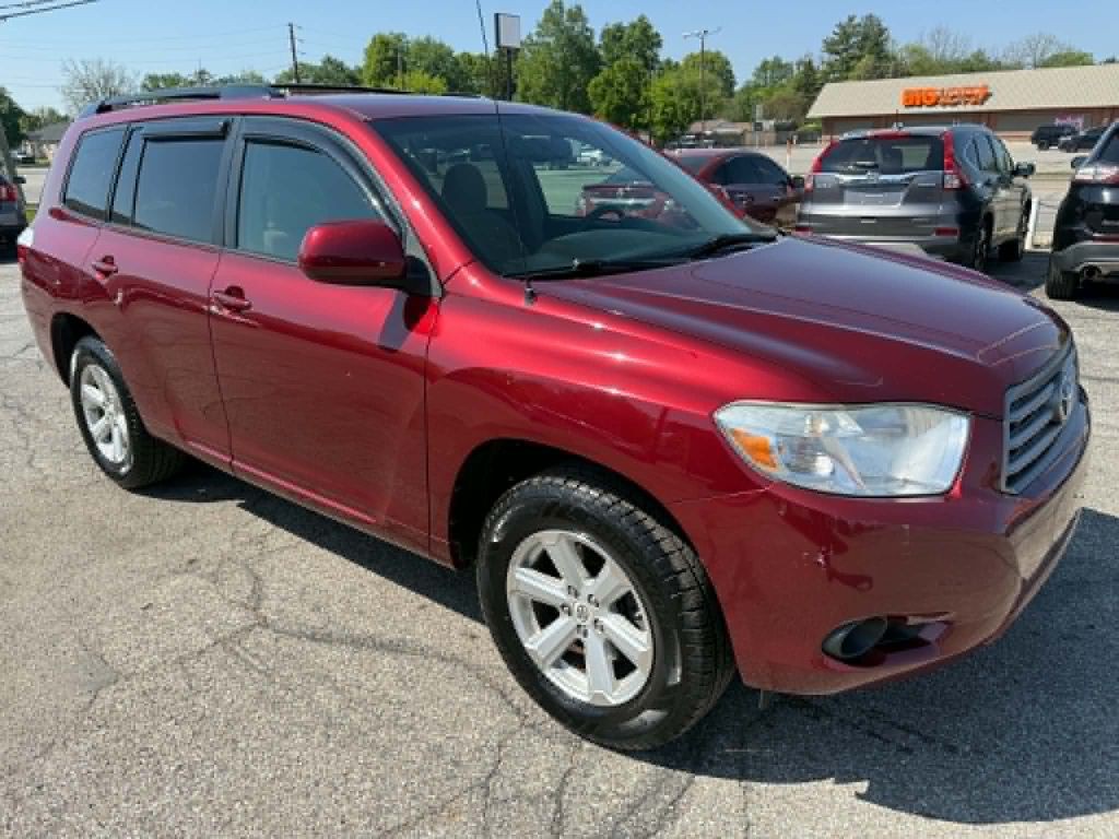 2010 Toyota Highlander Image 2