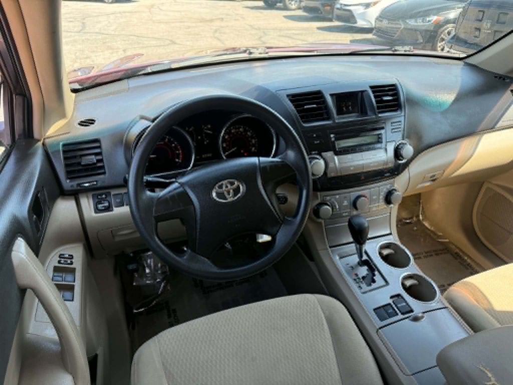 2010 Toyota Highlander Image 11