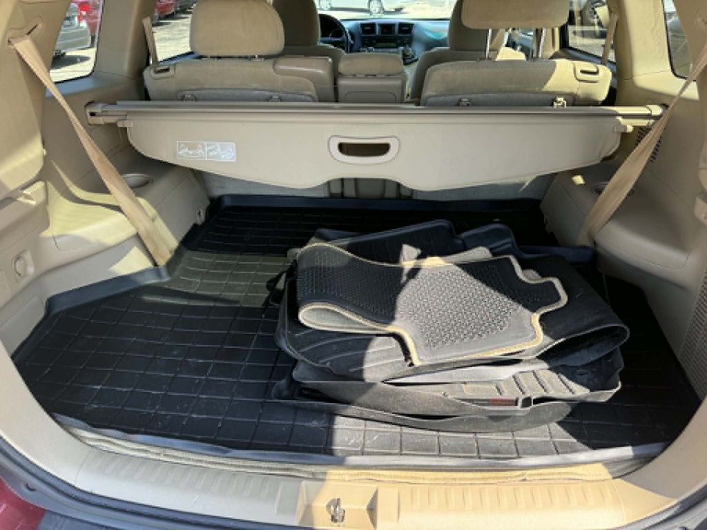 2010 Toyota Highlander Image 12