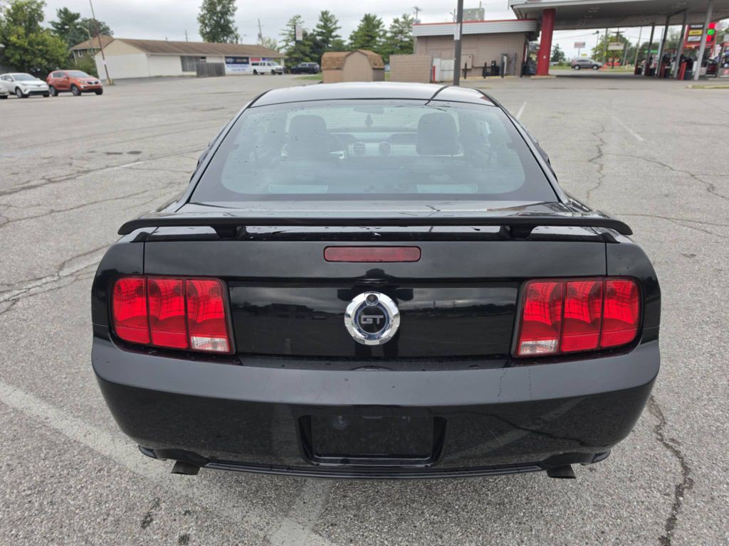 2006 Ford Mustang Image 5