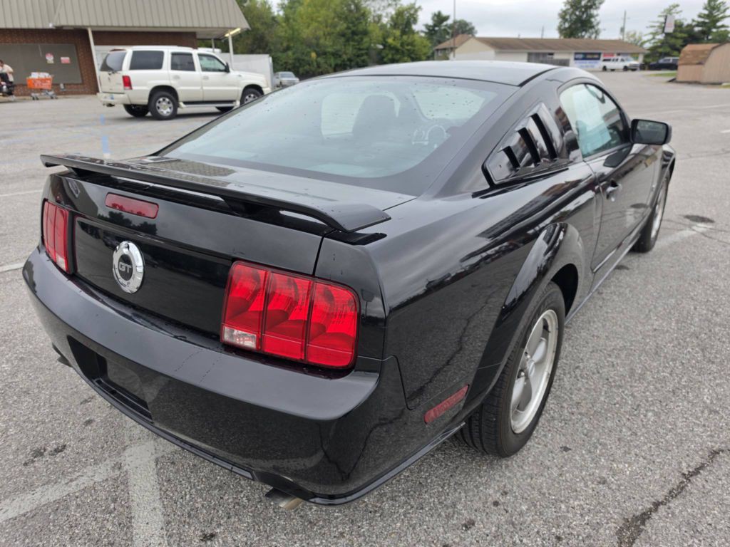 2006 Ford Mustang Image 6