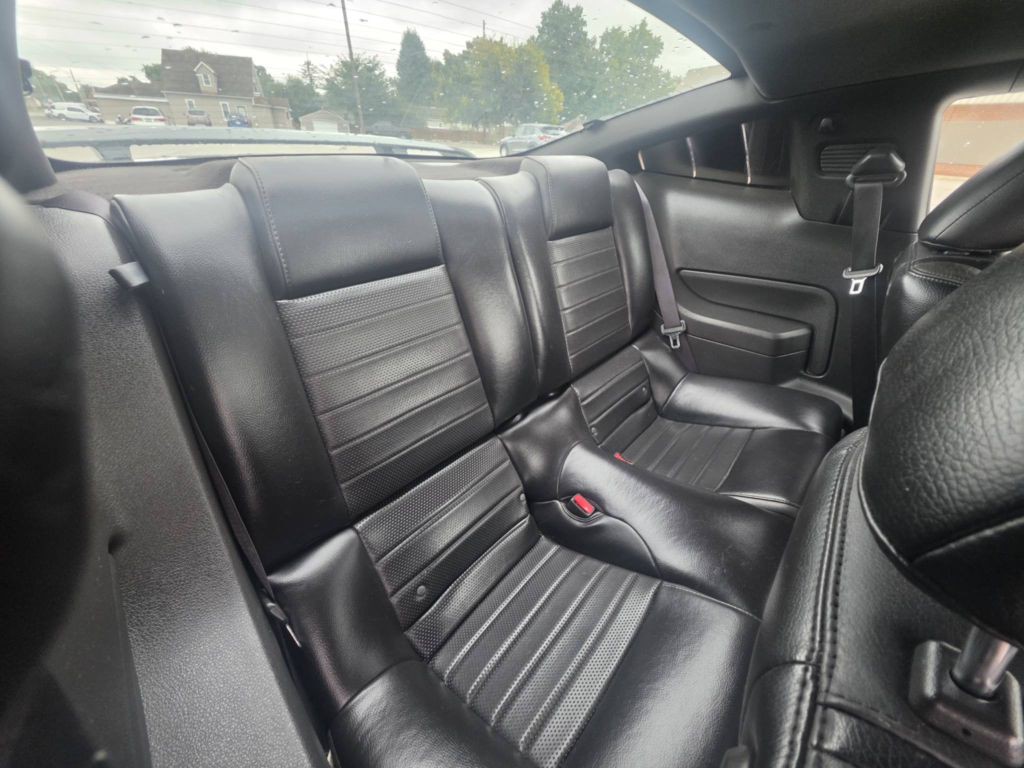 2006 Ford Mustang Image 11