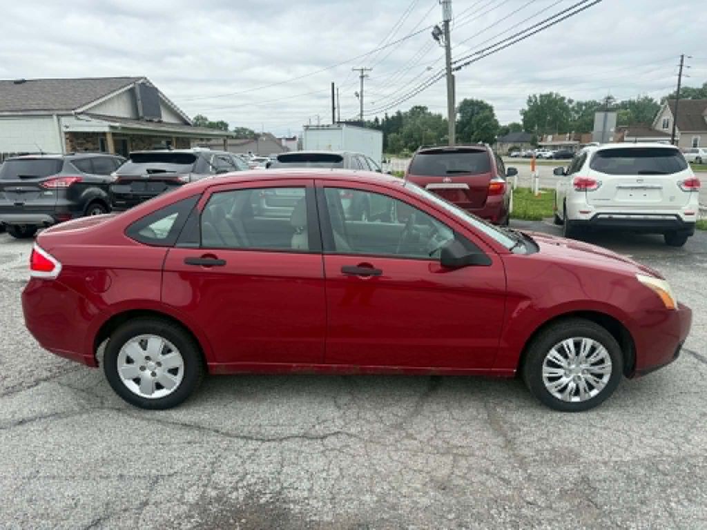 2010 Ford Focus Image 3