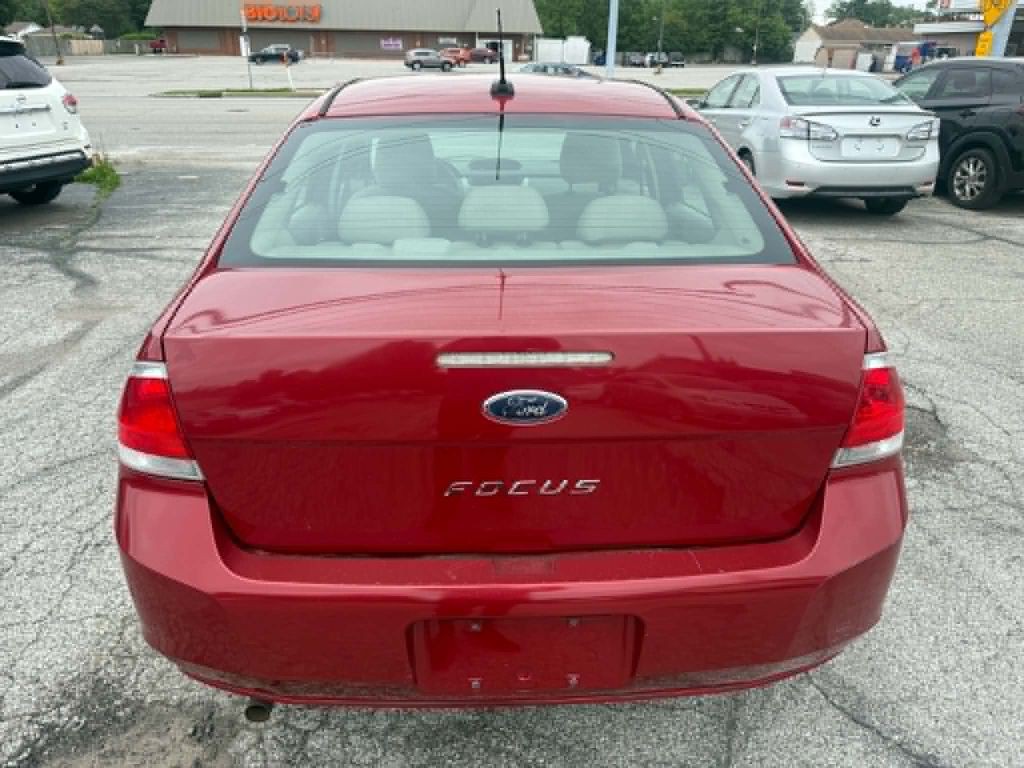 2010 Ford Focus Image 5