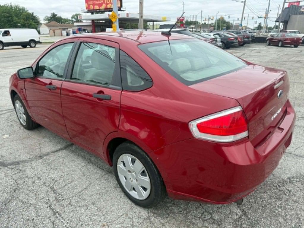 2010 Ford Focus Image 6