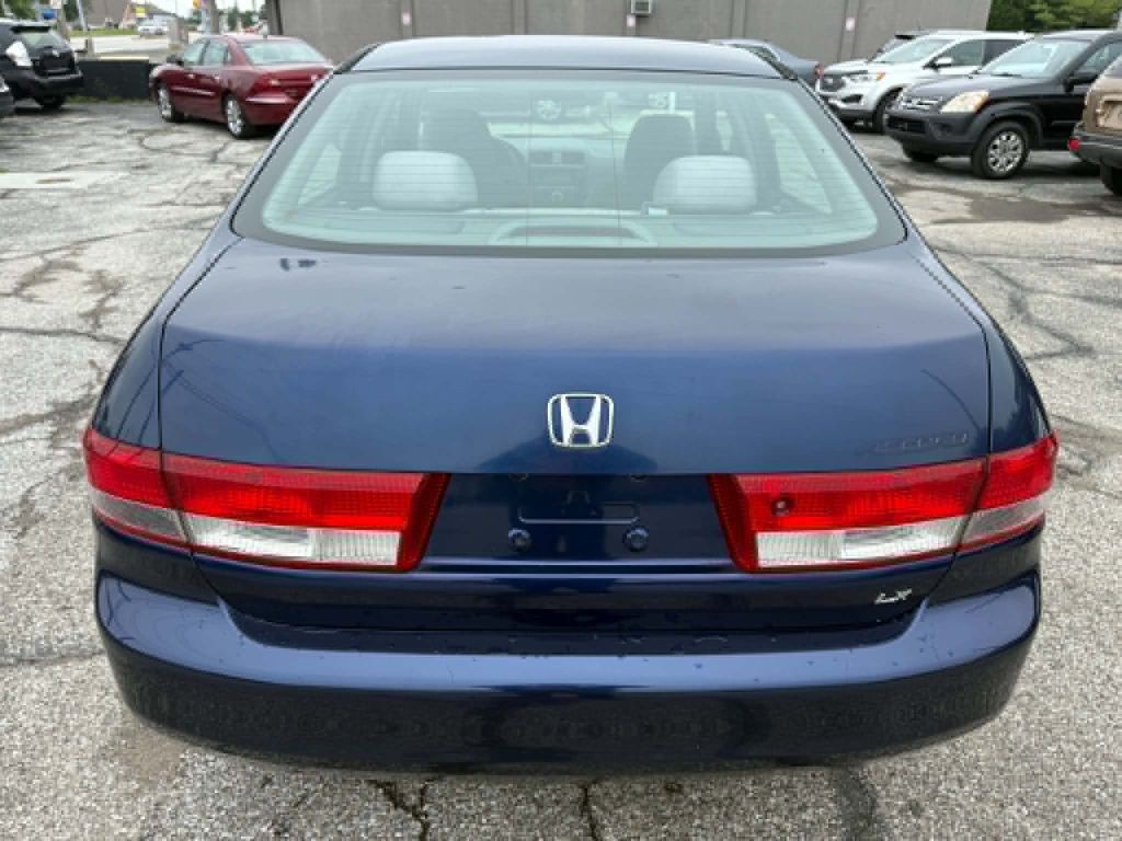 2004 Honda Accord Image 5