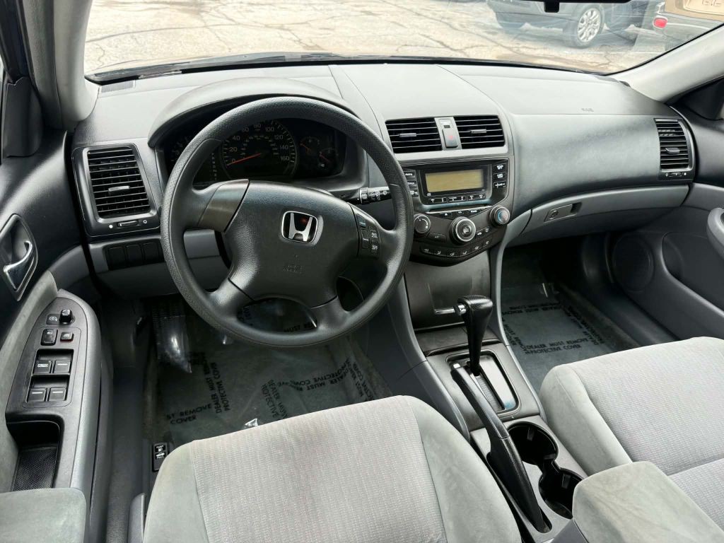 2004 Honda Accord Image 11