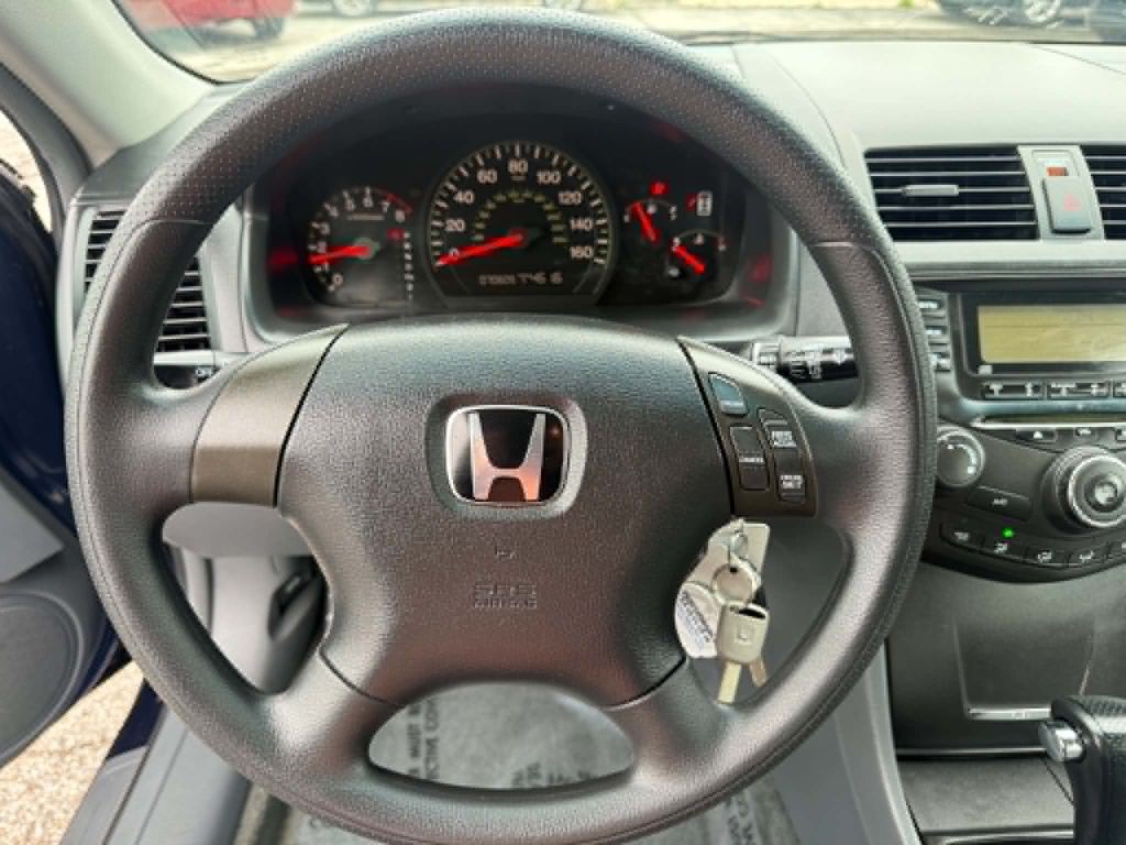 2004 Honda Accord Image 14