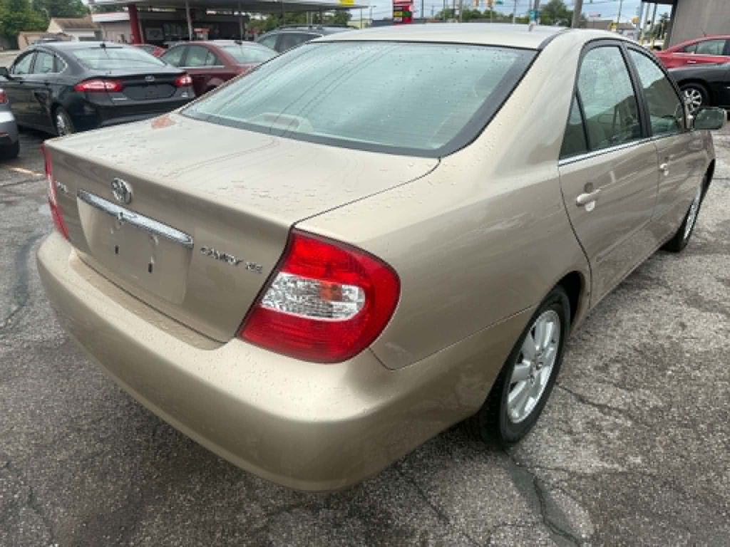 2003 Toyota Camry Image 4