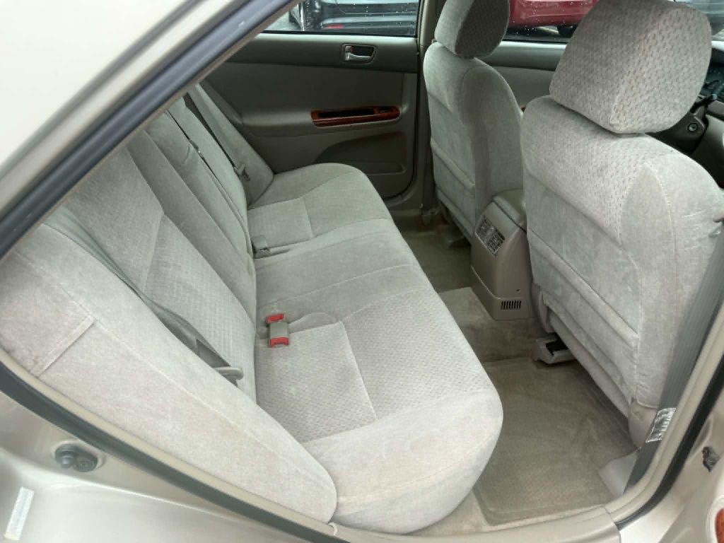 2003 Toyota Camry Image 12