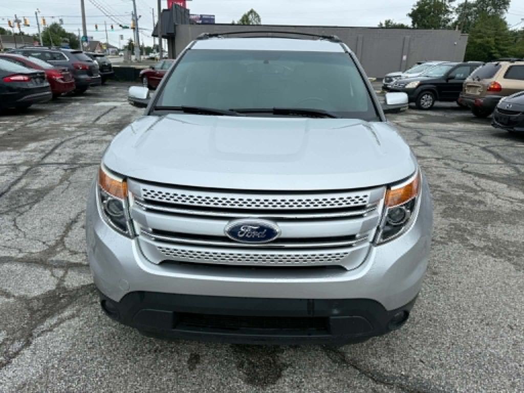 2011 Ford Explorer Image 1