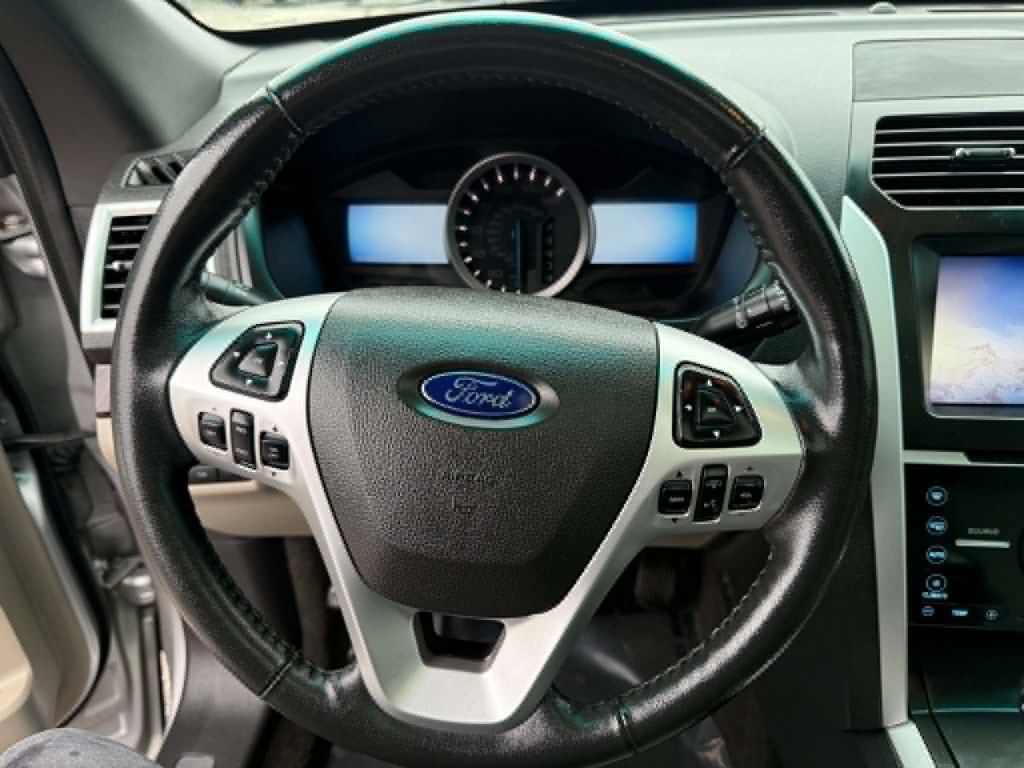 2011 Ford Explorer Image 17