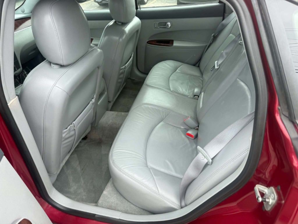 2007 Buick Lacrosse Image 10