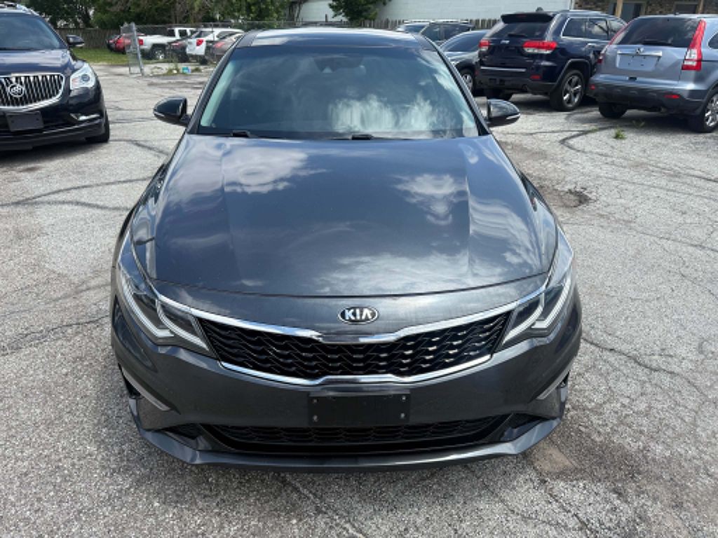 2020 Kia Optima Image 1