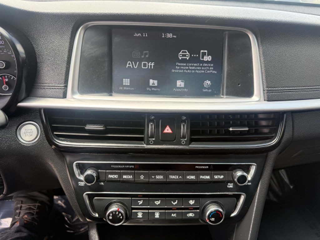2020 Kia Optima Image 14