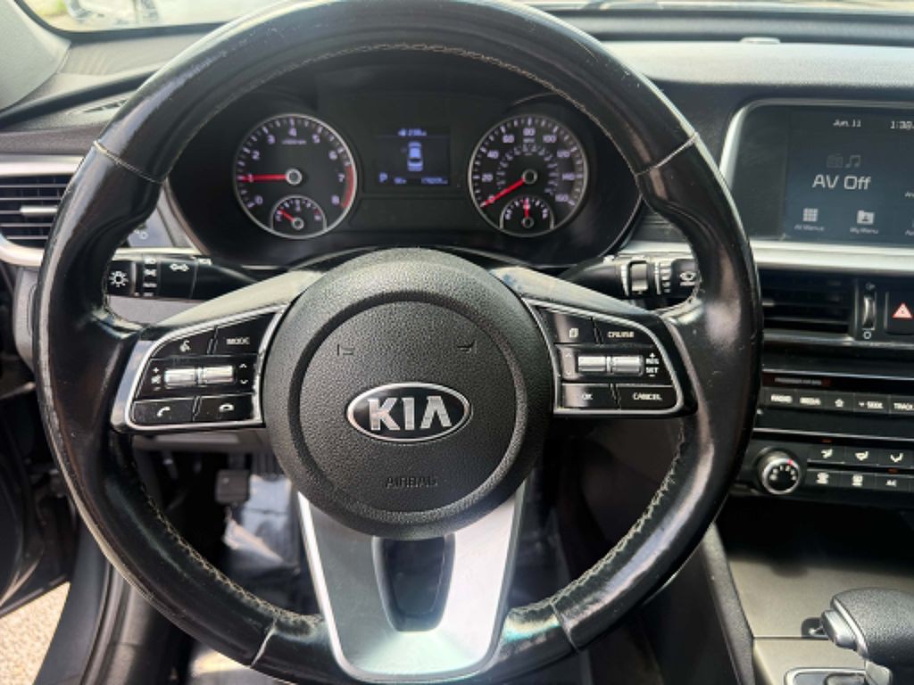 2020 Kia Optima Image 15