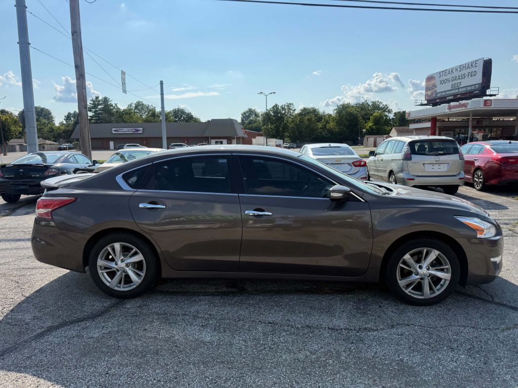2013 Nissan Altima Image 3