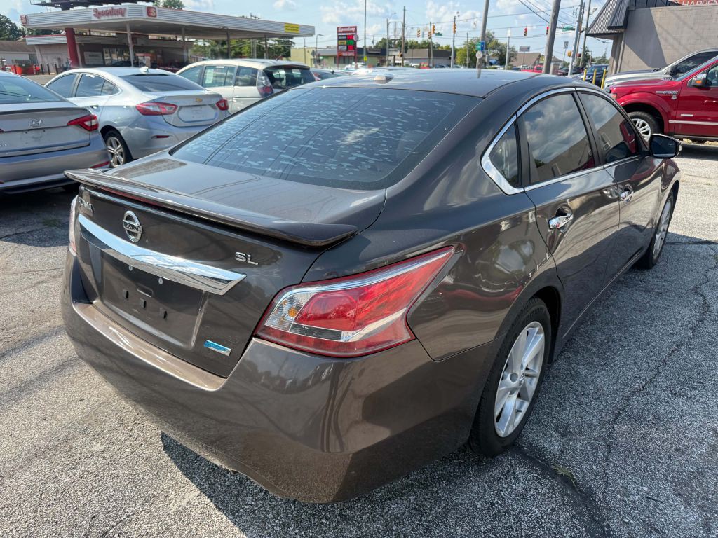2013 Nissan Altima Image 4