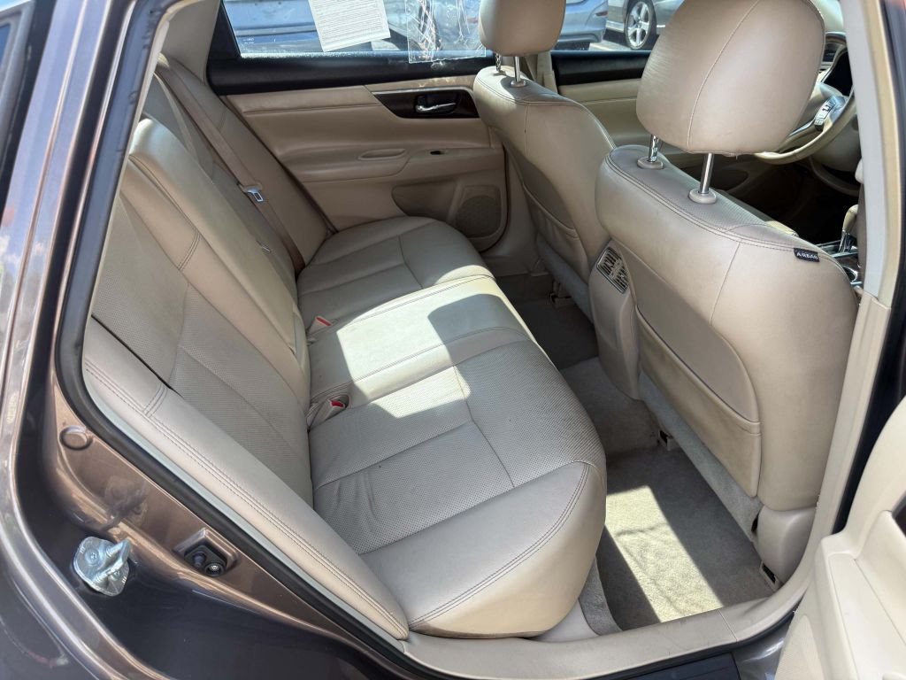 2013 Nissan Altima Image 12