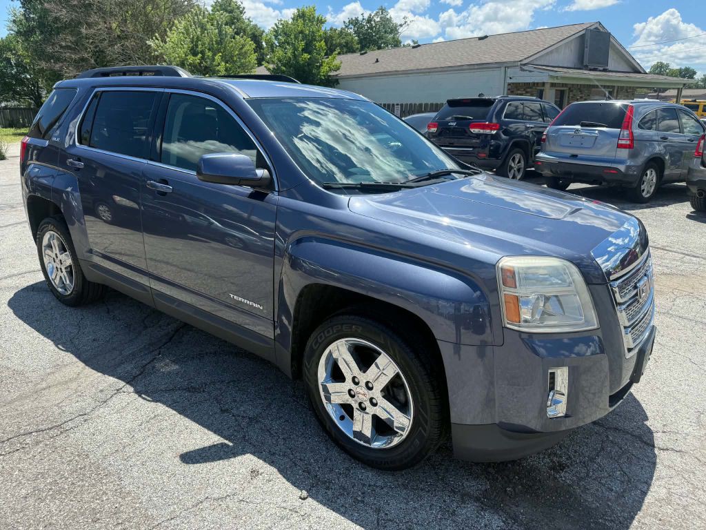 2013 GMC Terrain Image 2