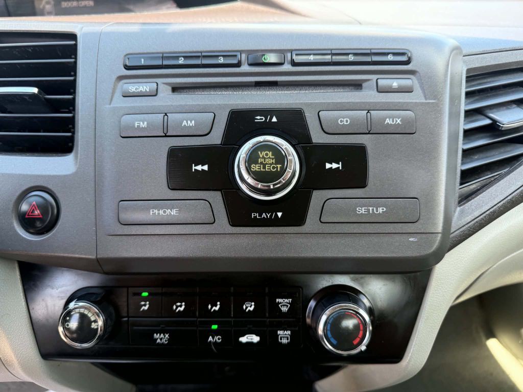 2012 Honda Civic Image 13