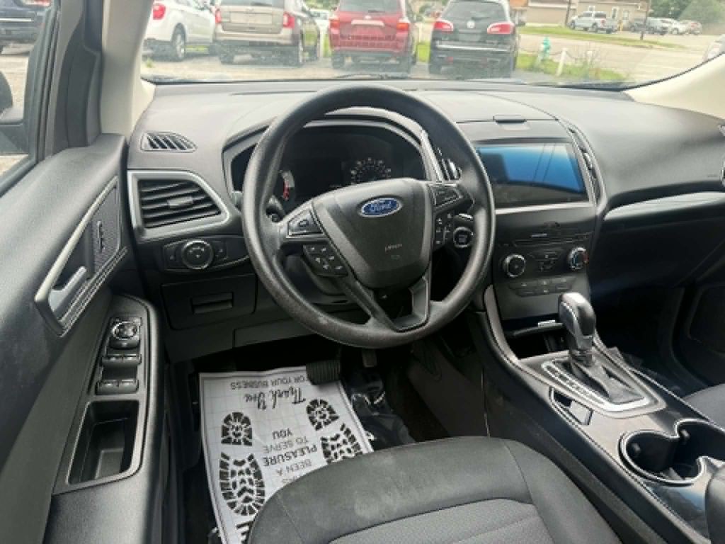 2017 Ford Edge Image 11