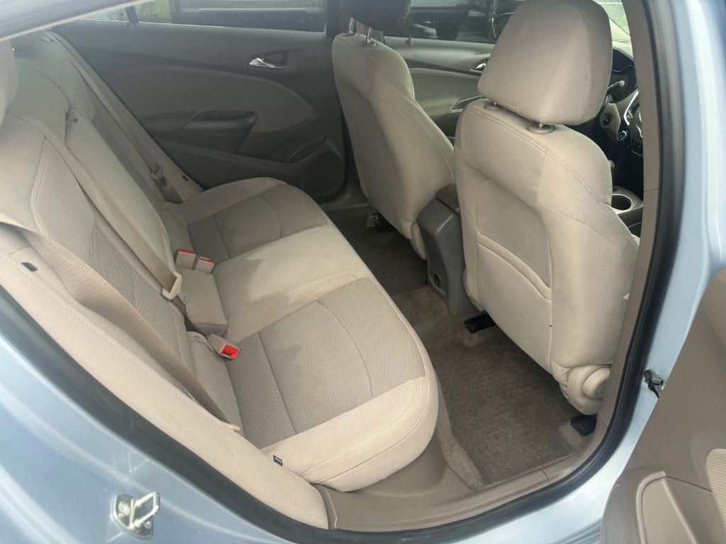 2017 Chevrolet Cruze Image 12