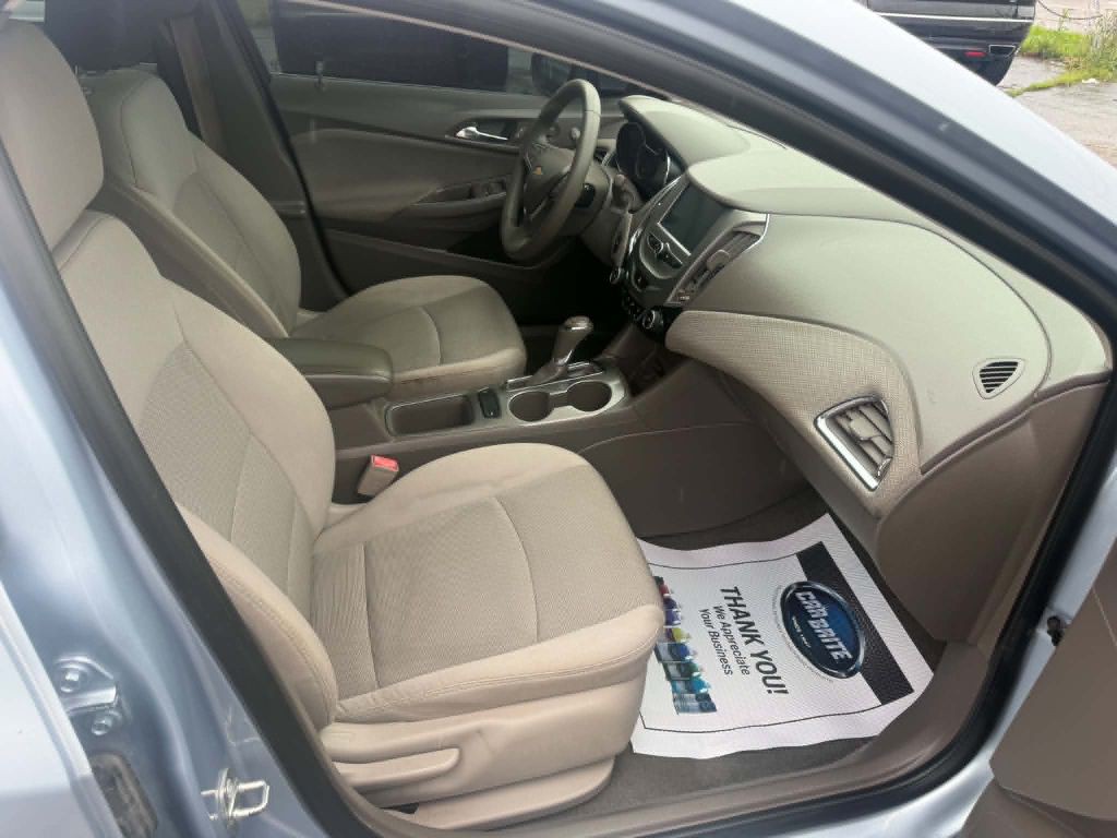 2017 Chevrolet Cruze Image 13