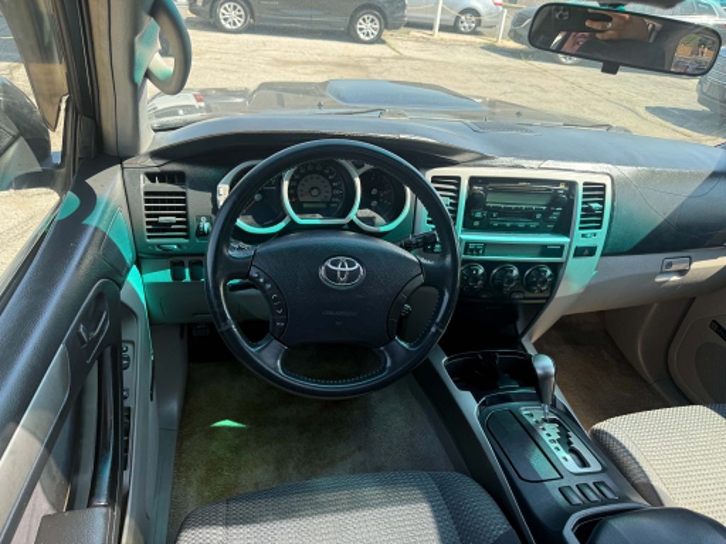 2004 Toyota 4Runner Image 10