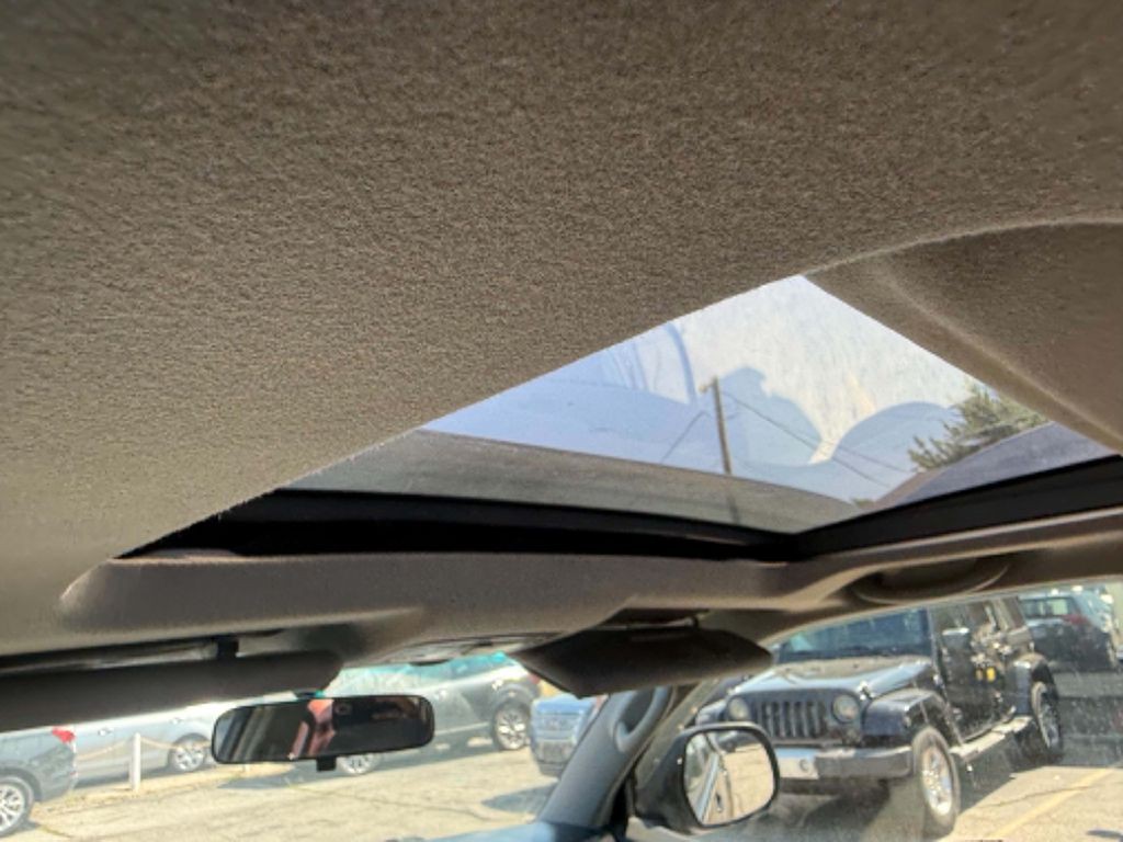 2004 Toyota 4Runner Image 11