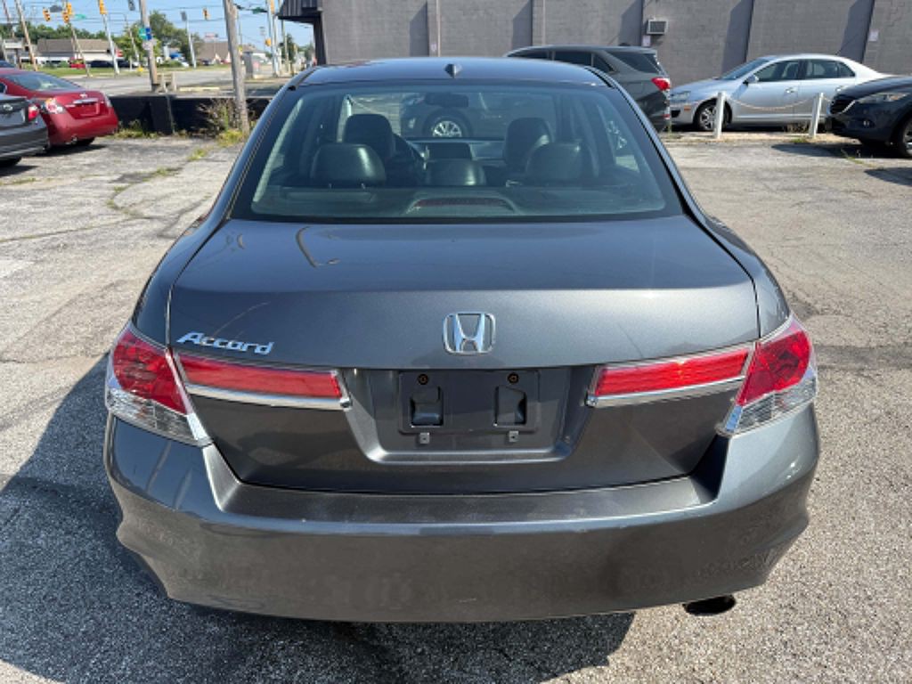 2012 Honda Accord Image 5