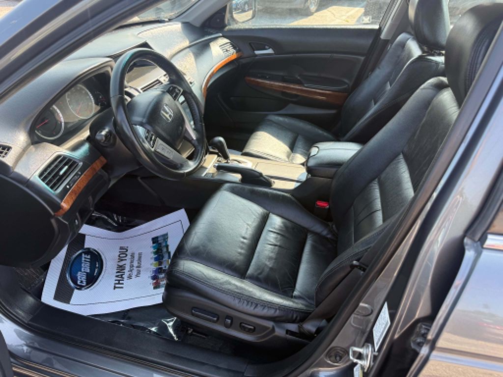2012 Honda Accord Image 9