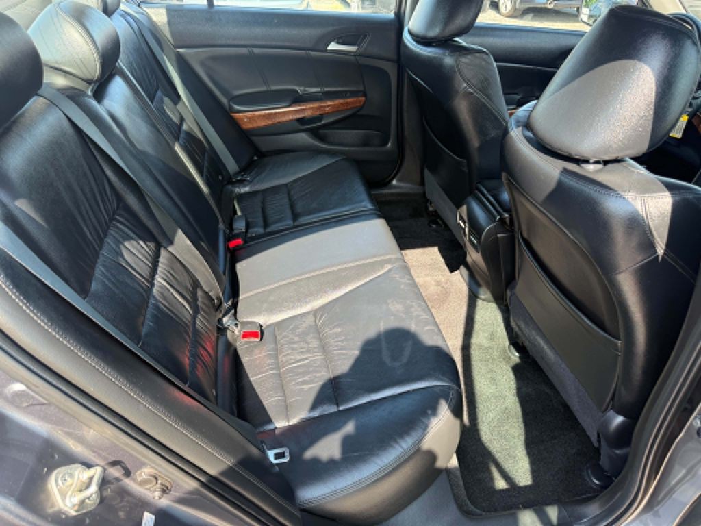 2012 Honda Accord Image 12