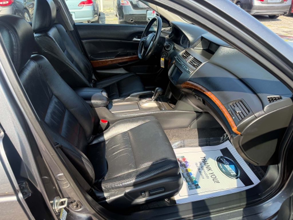 2012 Honda Accord Image 13