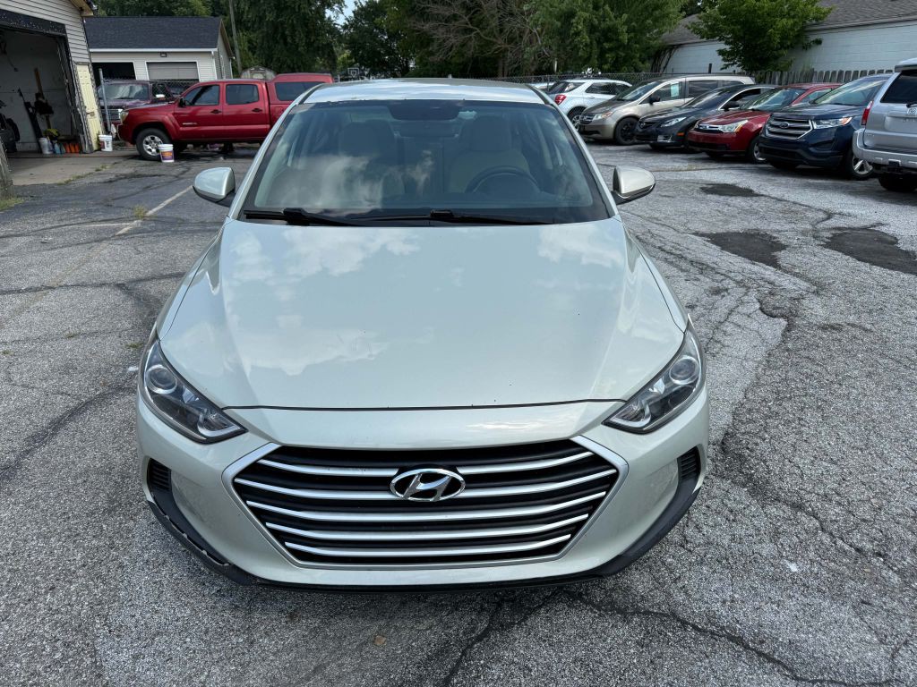 2017 Hyundai Elantra Image 1
