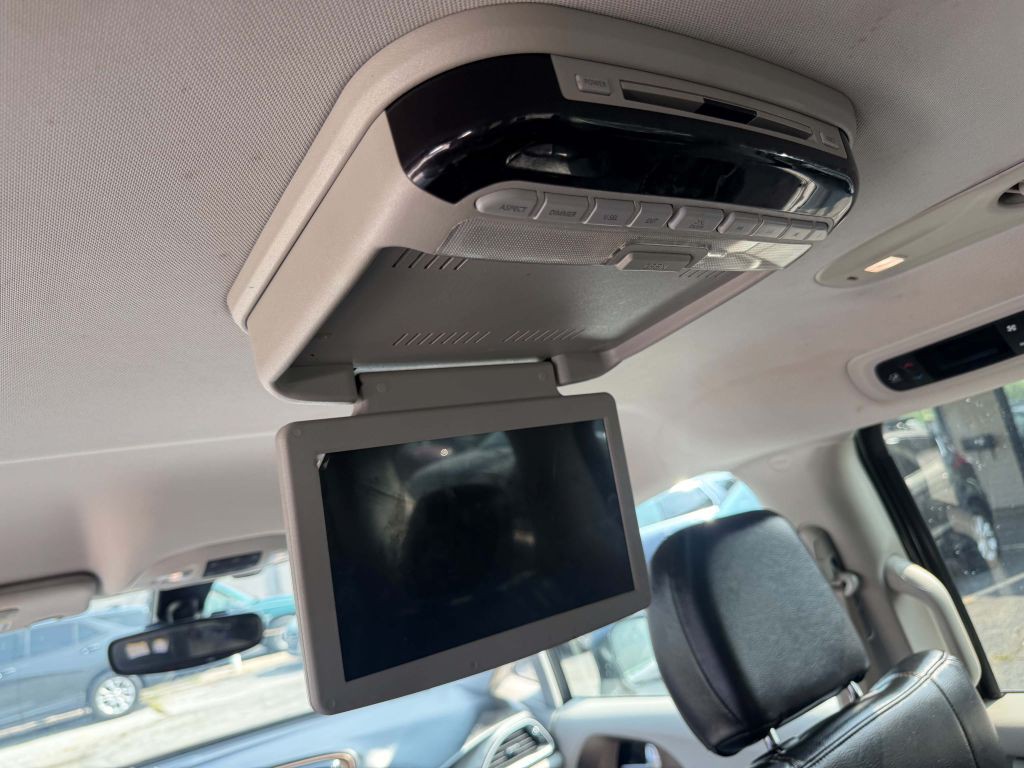 2017 Chrysler Pacifica Image 12