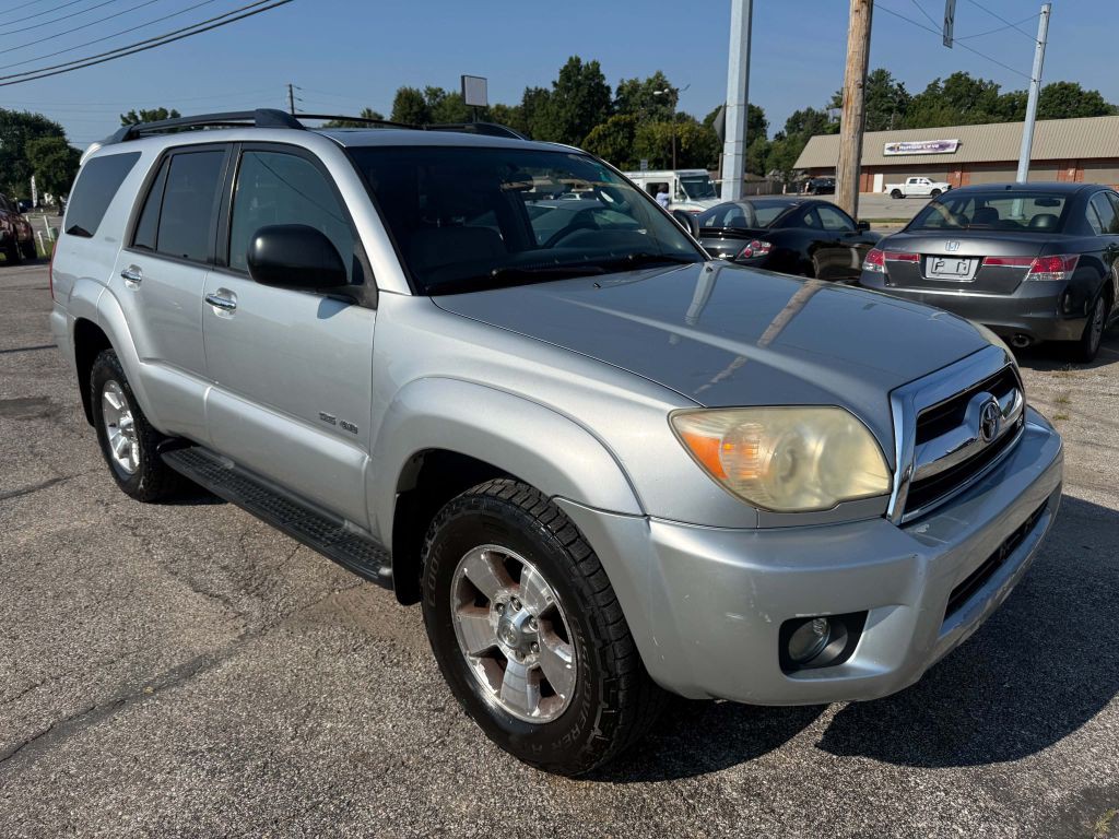 2007 Toyota 4Runner Image 2