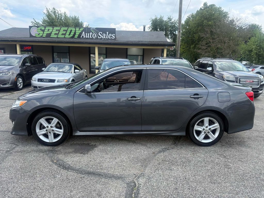 2012 Toyota Camry Image 7