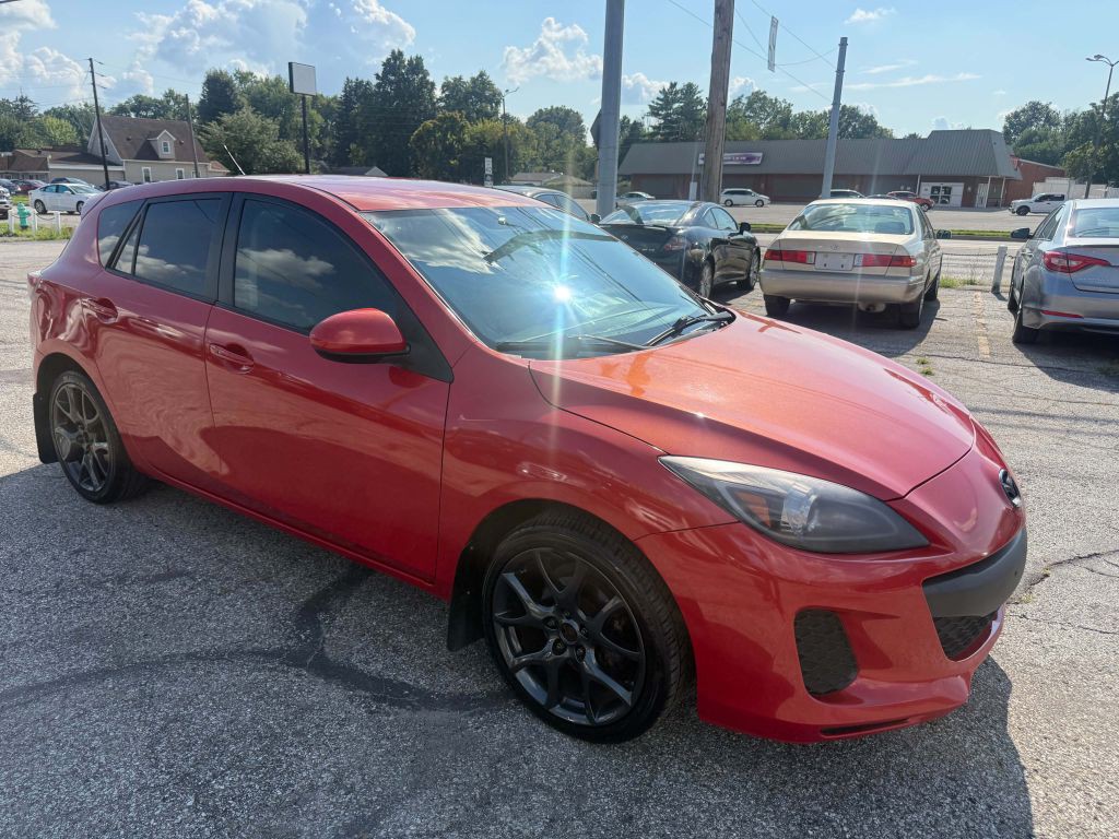 2013 Mazda Mazda3 Image 2