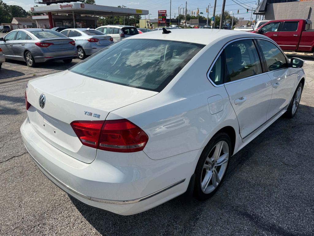2015 Volkswagen Passat Image 3