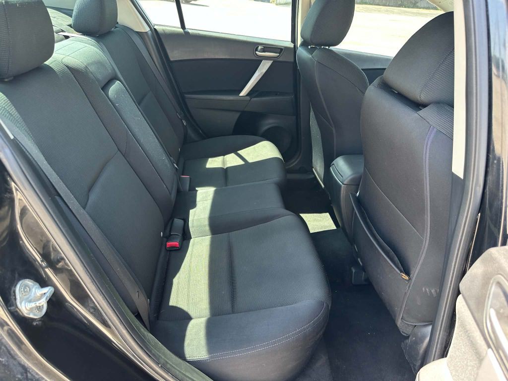 2010 Mazda Mazda3 Image 11