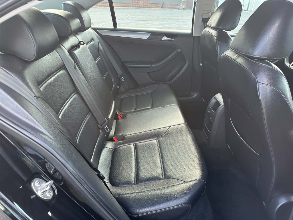 2018 Volkswagen Jetta Image 11