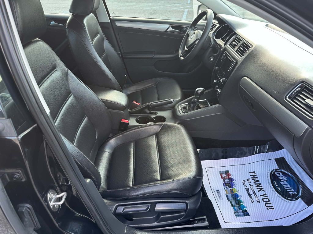 2018 Volkswagen Jetta Image 12