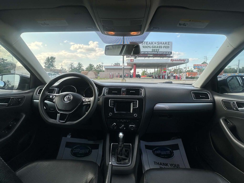 2018 Volkswagen Jetta Image 13